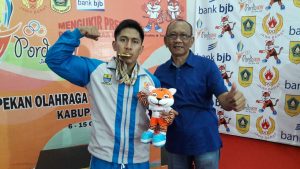 Perolehan Medali Emas Cabor Gulat Untuk Kota Cirebon Lampaui Target