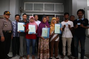 226 WARGA KELURAHAN HARJAMUKTI RESMI MENDAPATKAN SERTIFIKAT PRONA