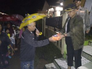 Pemerintah Daerah Kota Cirebon Distribusikan Bantuan Untuk Warga Korban Banjir.
