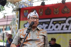 3 Ribu Lebih Warga Makan Nasi Lengko Bersama, Pecahkan Rekor ORI