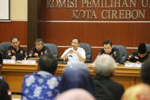 Pj Wali Kota Cirebon:  Sosialisasi Harus Dilakukan Secara Masif Agar Pilkada Sukses.